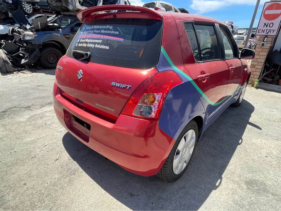 2010 SUZUKI Swift photo 5
