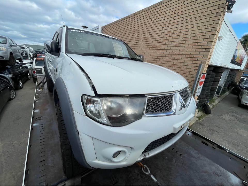 2012 MITSUBISHI TRITON ML/MN photo 2