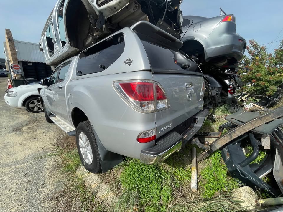2012 MAZDA BT-50 photo 6