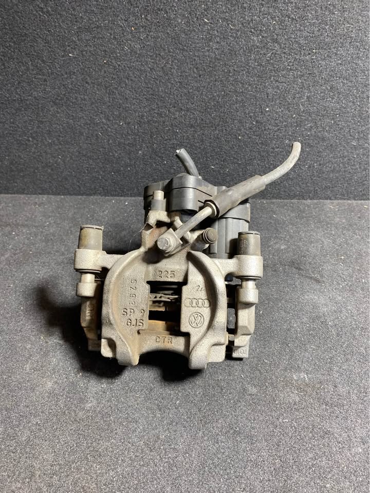 LR CALIPER