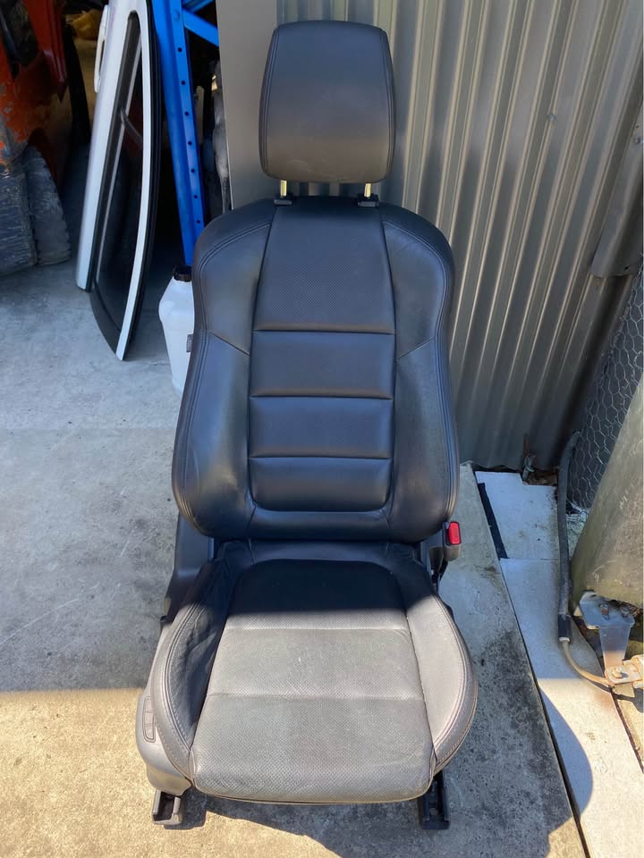 FRONT SEAT