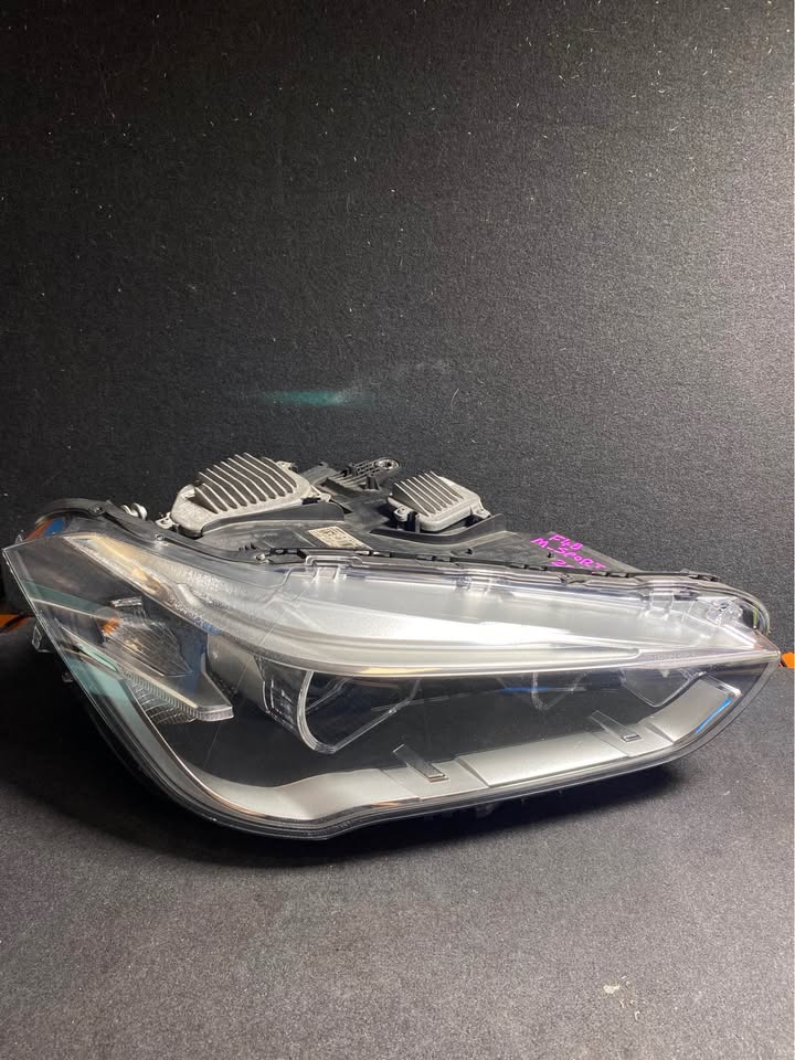 Right Headlight