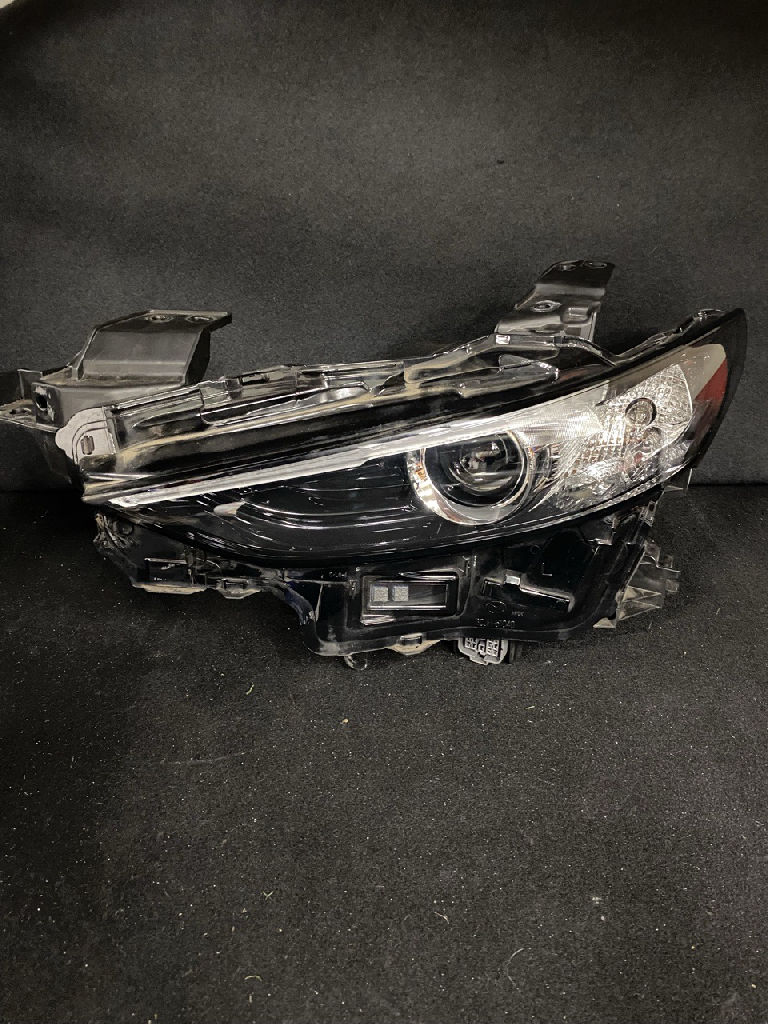 Left Headlight