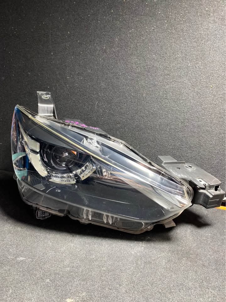 Right Headlight