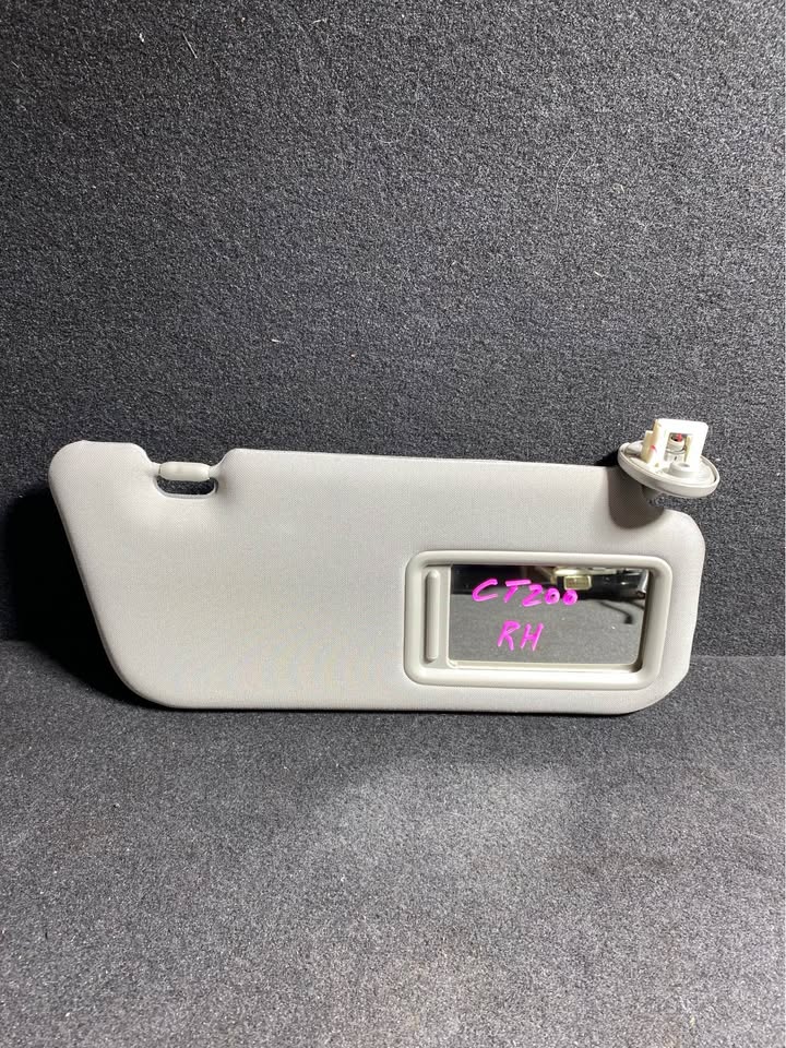 RIGHT SUNVISOR