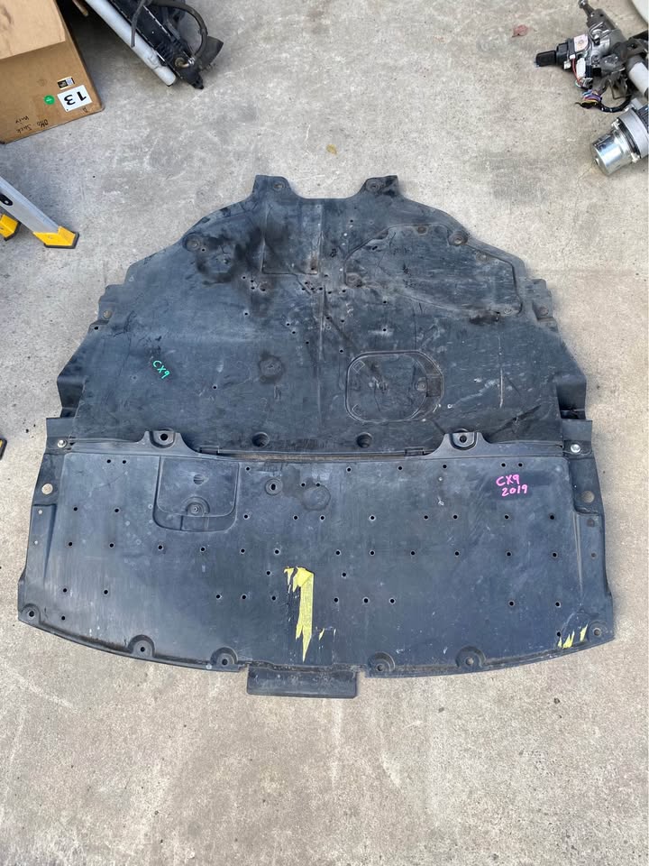 ENGINE UNDER TRAY COVER