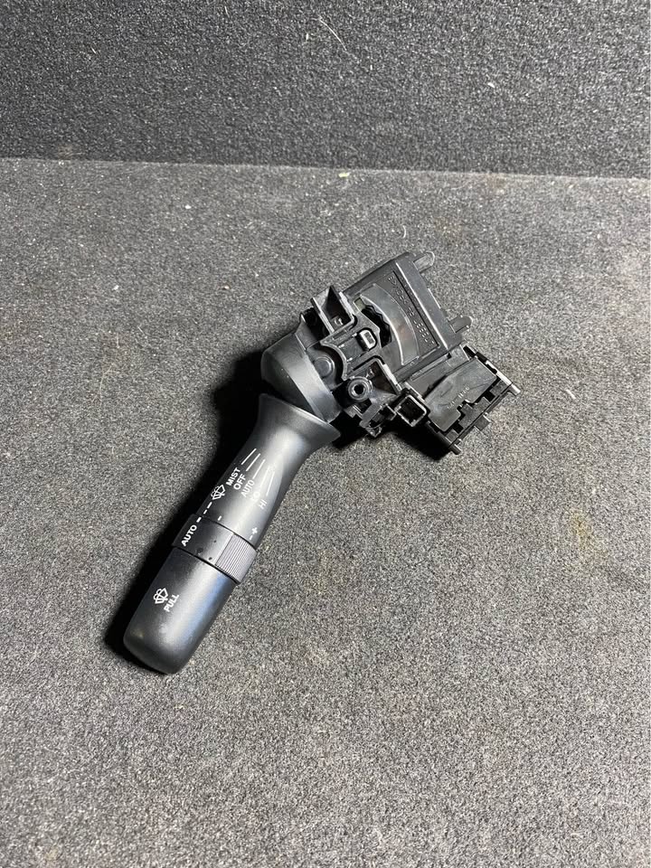 WIPER SWITCH