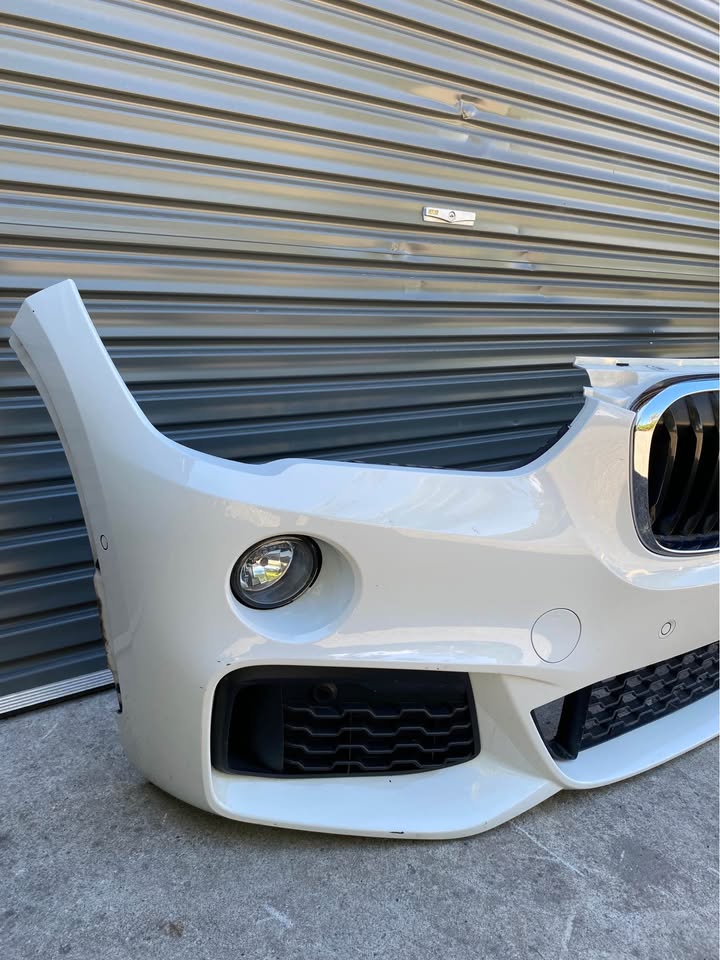 FRONT BUMPER photo 4