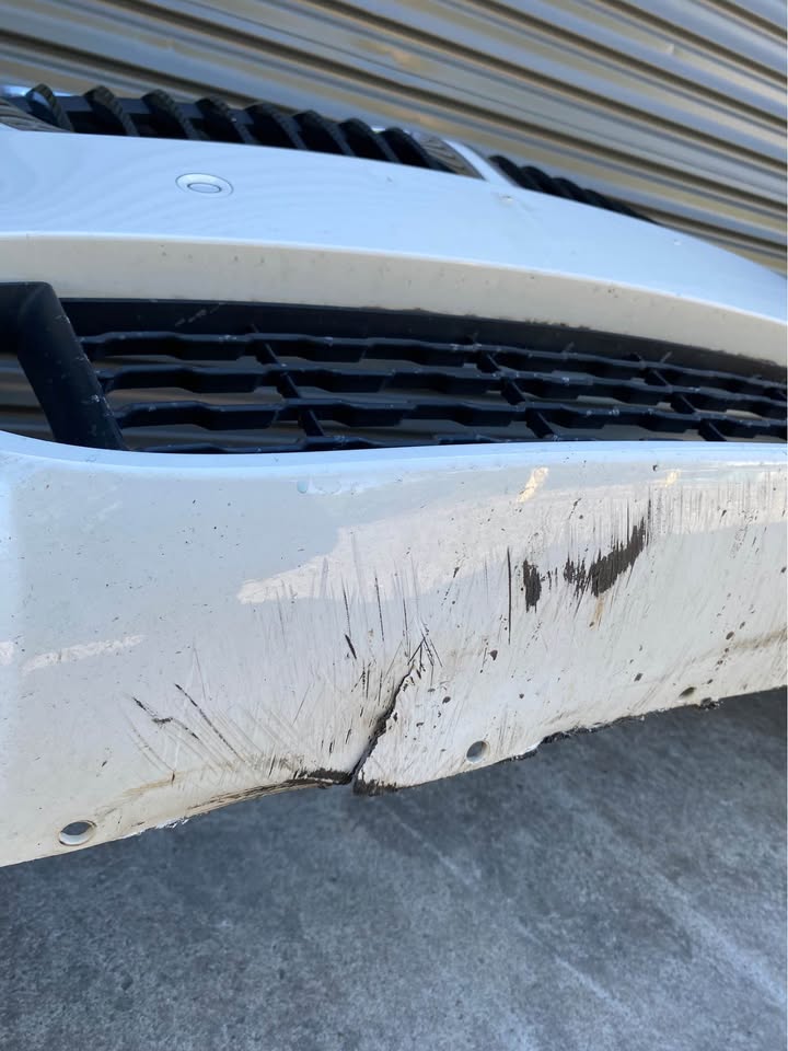 FRONT BUMPER photo 7