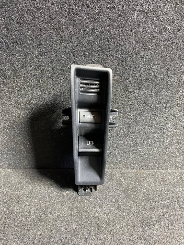 HANDBRAKE SWITCH