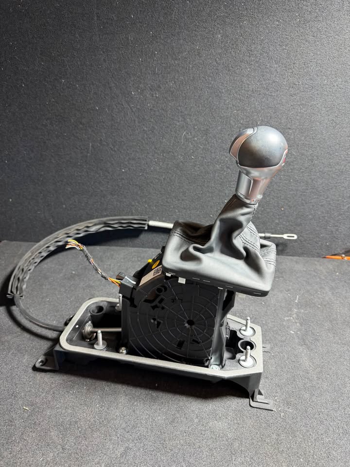GEAR SHIFTER