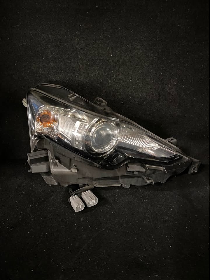 Right Headlight