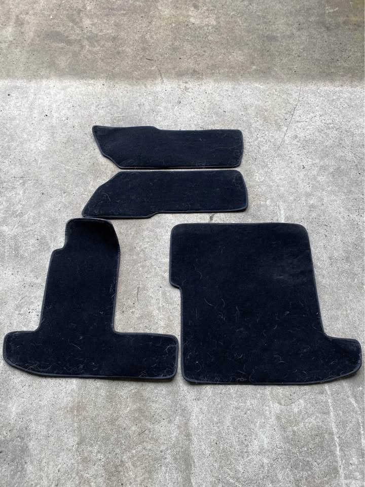 FLOOR MATS photo 2