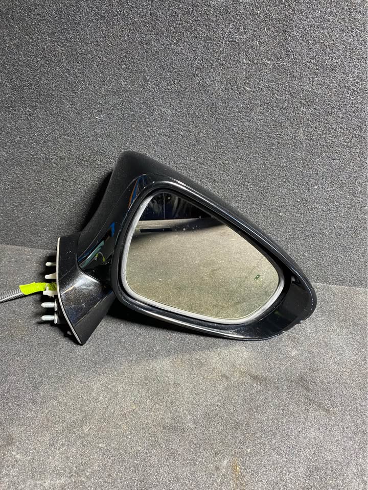 RIGHT DOOR MIRROR