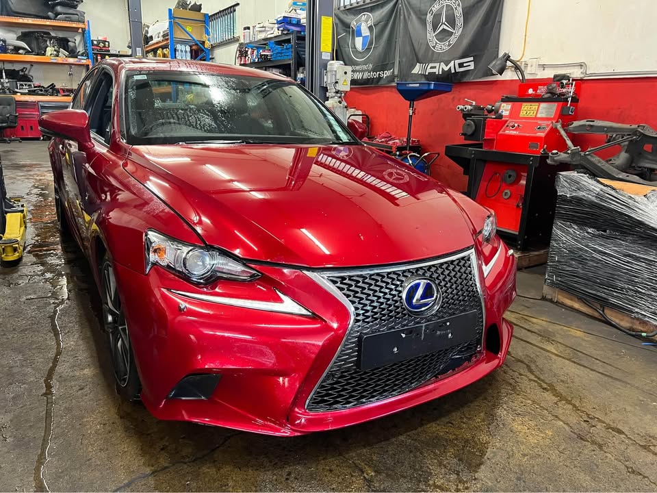 F SPORT 2015 LEXUS IS300H