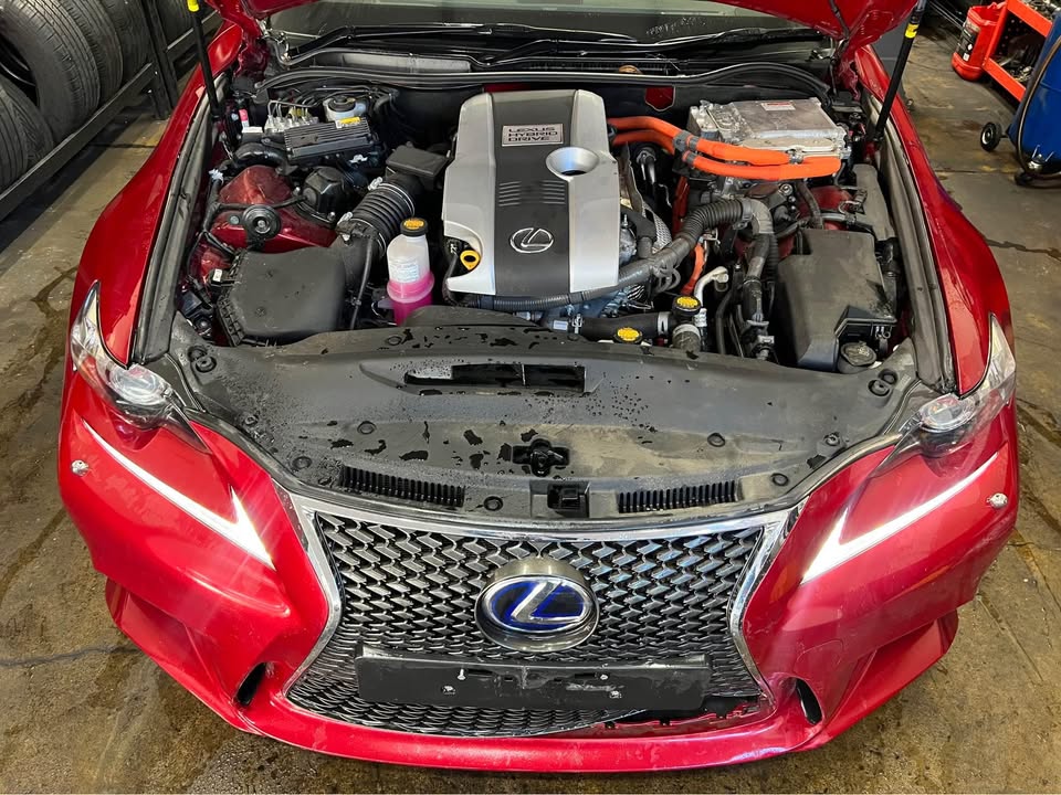 F SPORT 2015 LEXUS IS300H photo 5