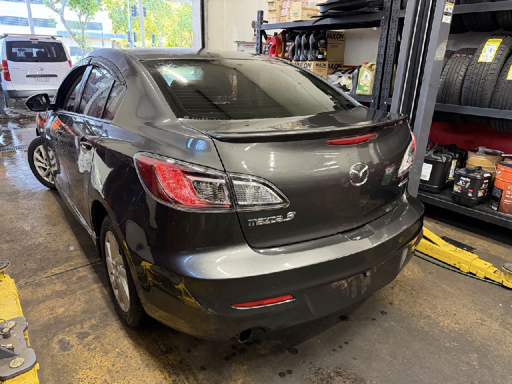 BL 2012 Mazda 3 photo 5