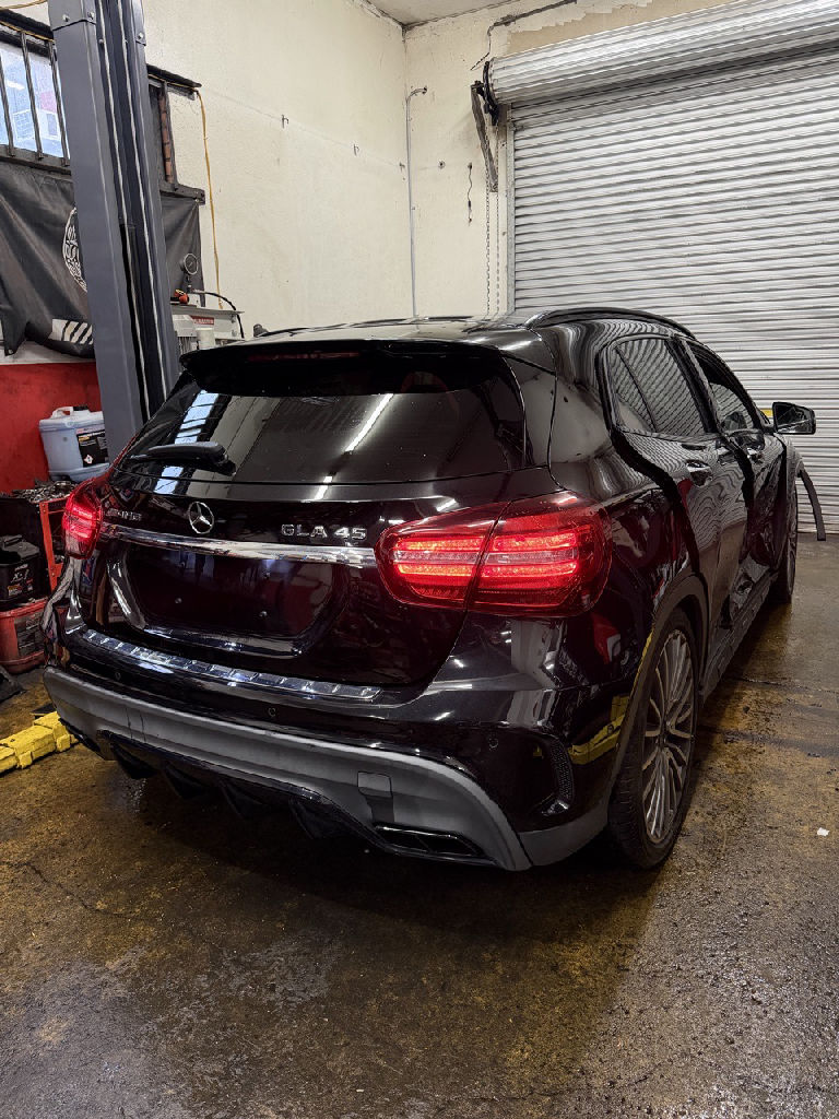 X156 2019 MERCEDES GLA45 AMG