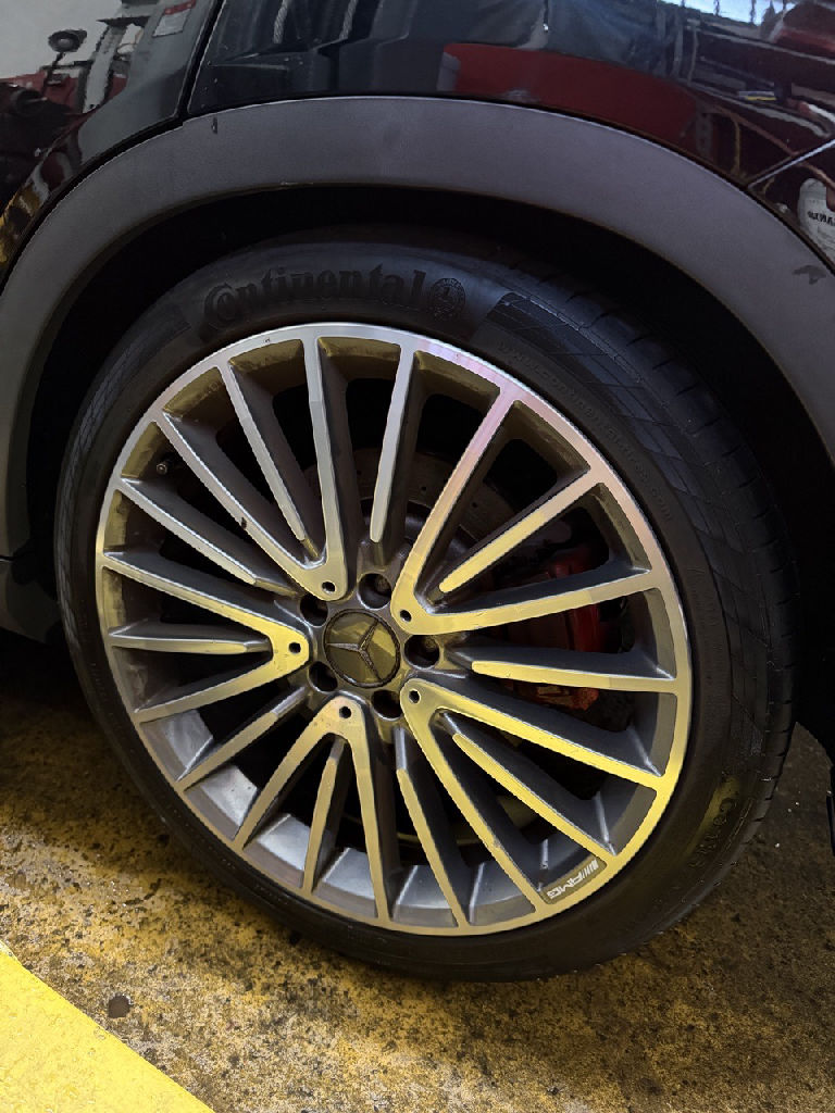 X156 2019 MERCEDES GLA45 AMG photo 3