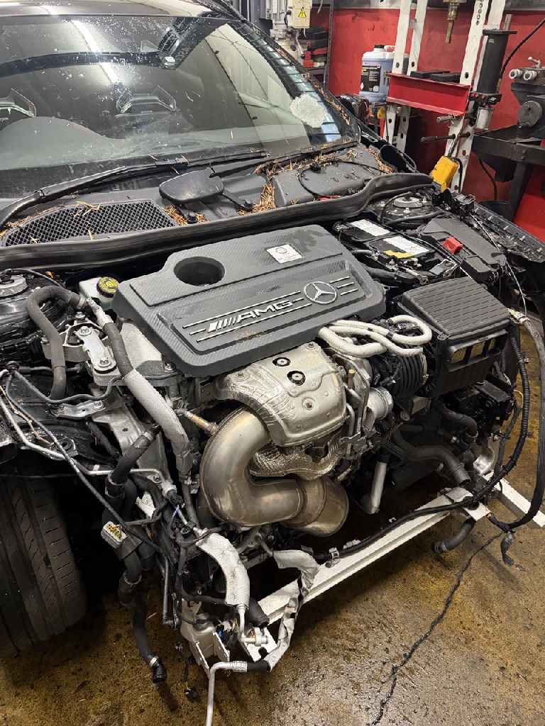 X156 2019 MERCEDES GLA45 AMG photo 10