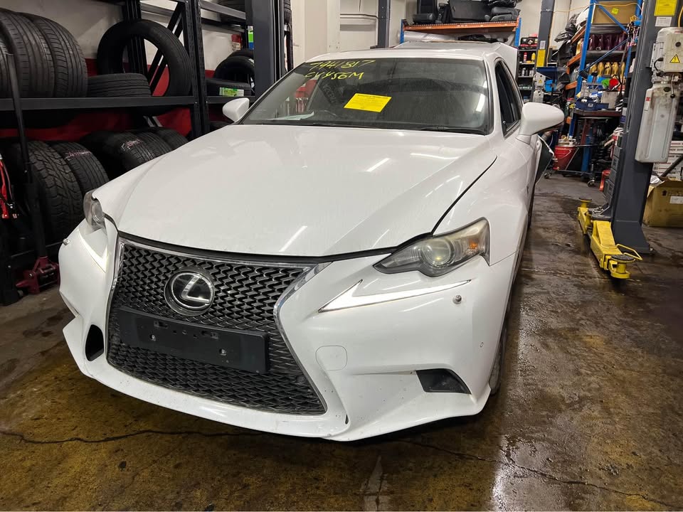 F SPORT 2015 LEXUS IS250 photo 3