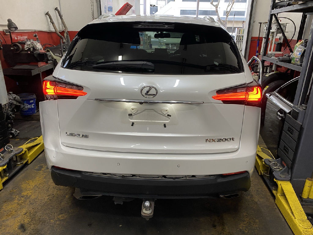 2017 Lexus NX200T photo 6
