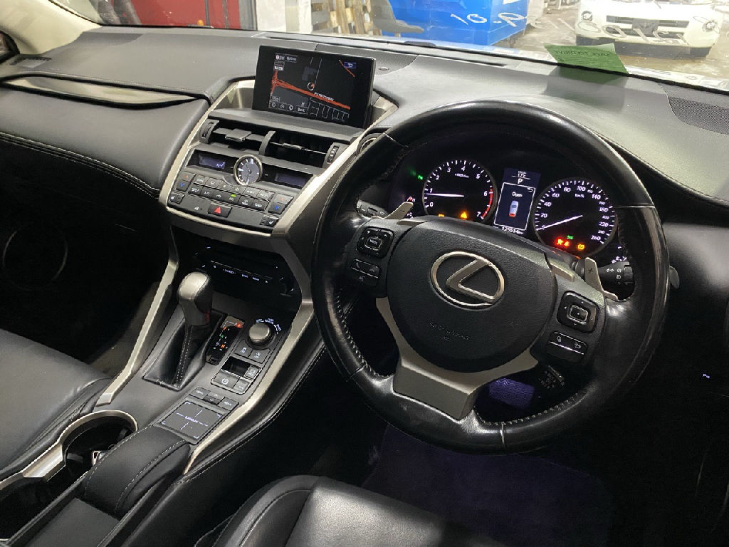 2017 Lexus NX200T photo 7
