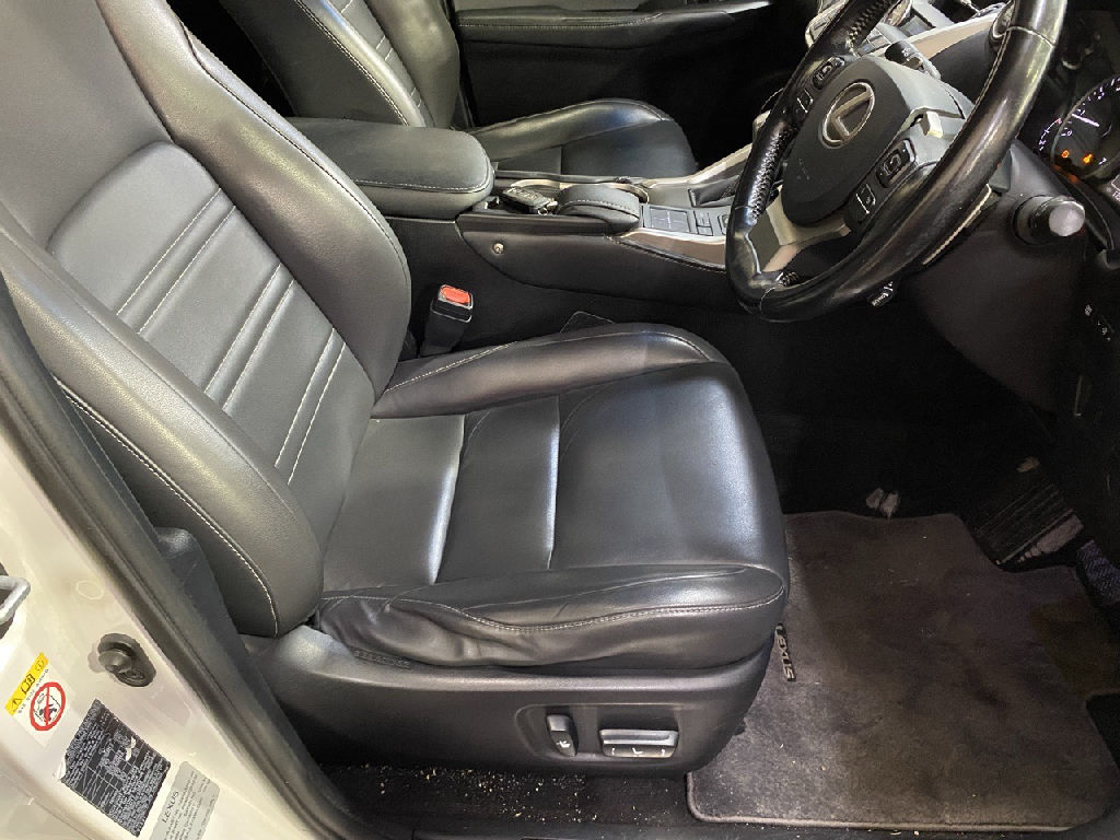 2017 Lexus NX200T photo 8