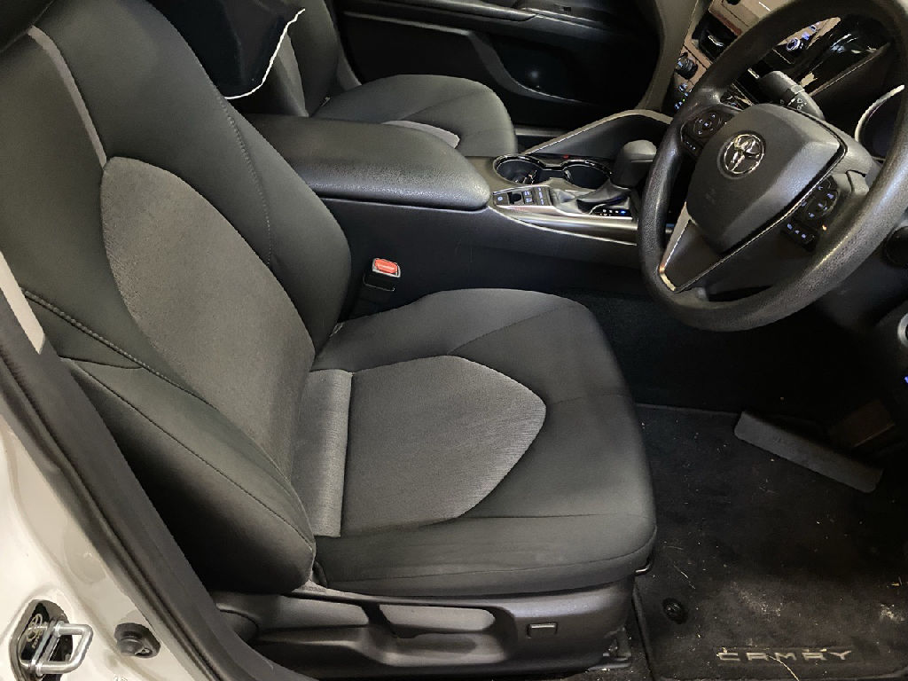 HYBRID 2022 Toyota Camry photo 8