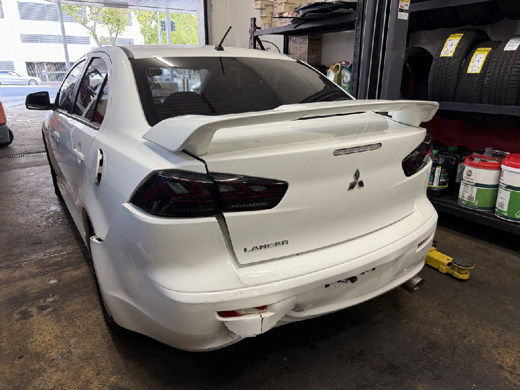 CJ 2014 Mitsubishi Lancer photo 4