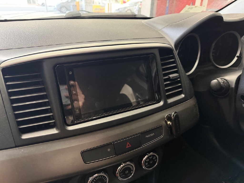 CJ 2014 Mitsubishi Lancer photo 8