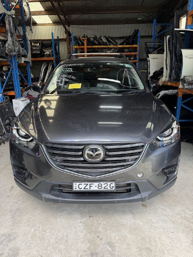 KE 2015 Mazda Cx5 photo 2