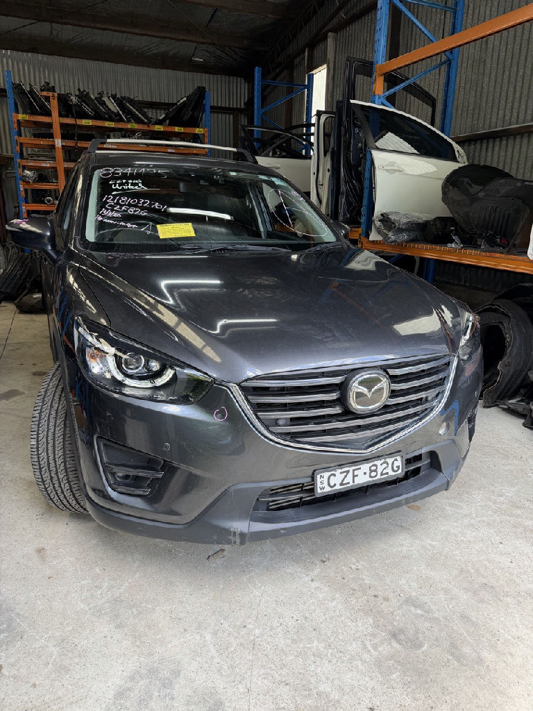 KE 2015 Mazda Cx5 photo 3