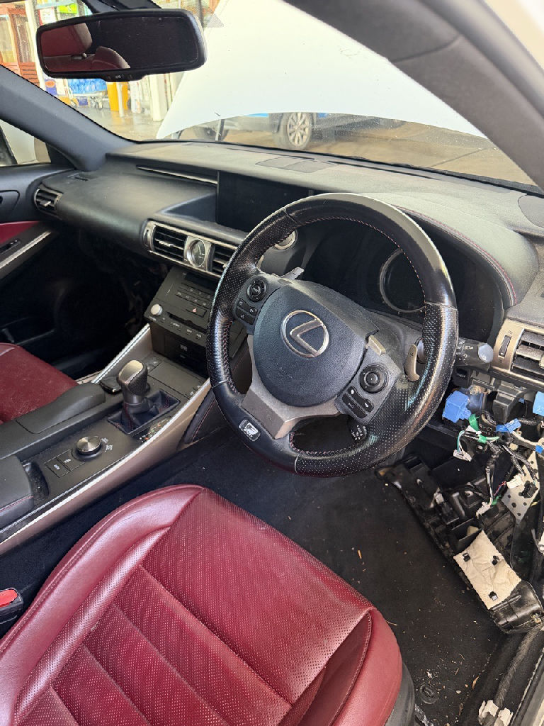 F SPORT 2016 LEXUS IS350 photo 5