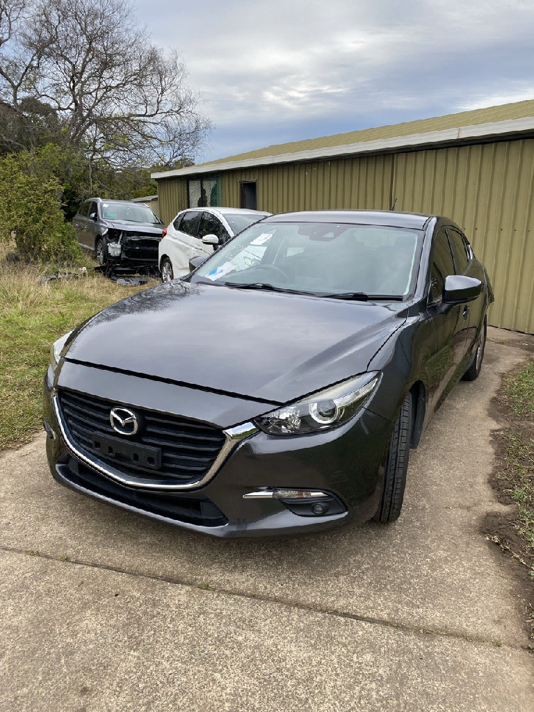 BN 2017 Mazda 3