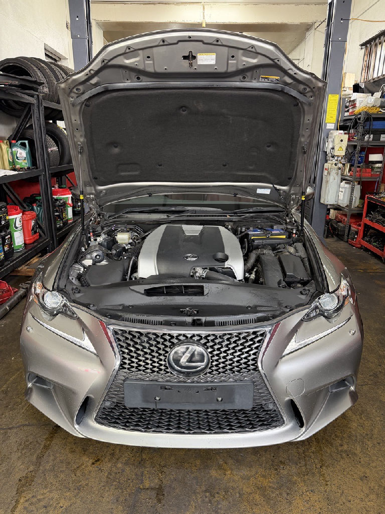 F SPORT 2014 Lexus IS350 photo 5