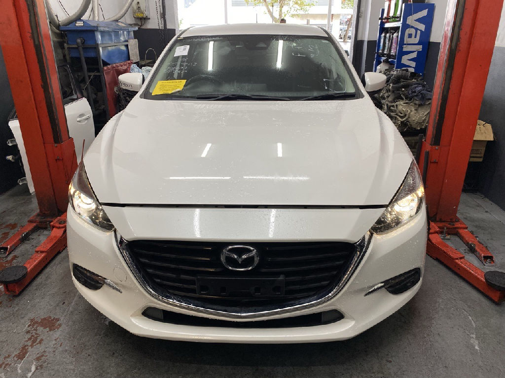 BN 2018 Mazda 3 photo 2