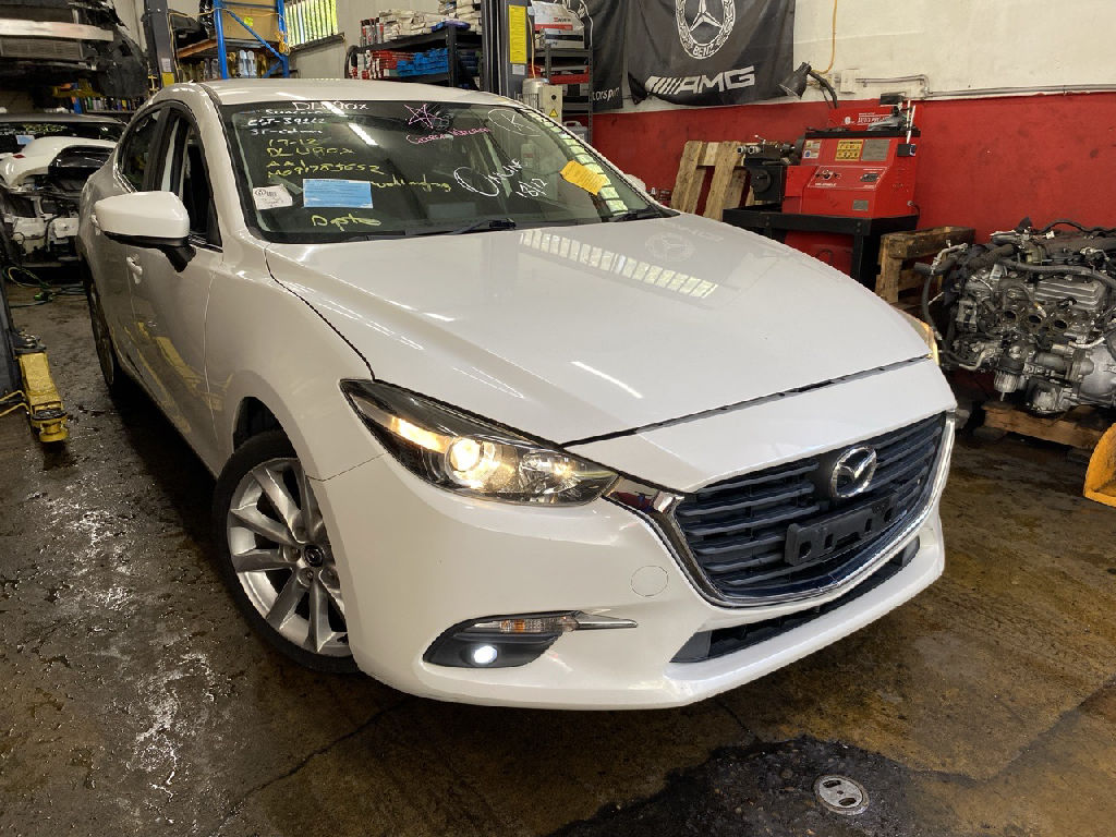 BN 2016 Mazda 3
