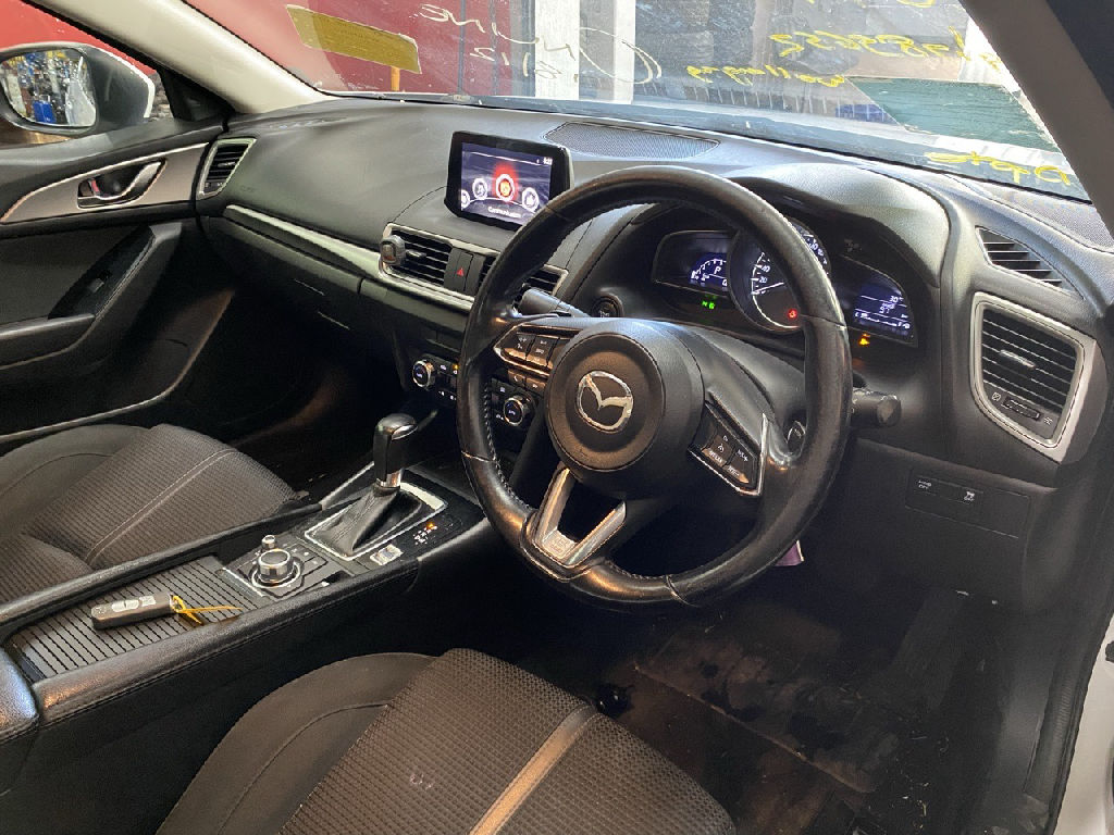 BN 2016 Mazda 3 photo 6