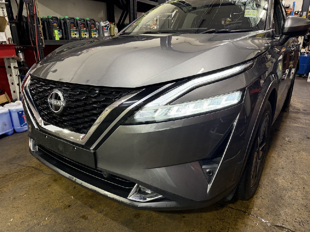 J12 2023 Nissan Qashqai photo 3