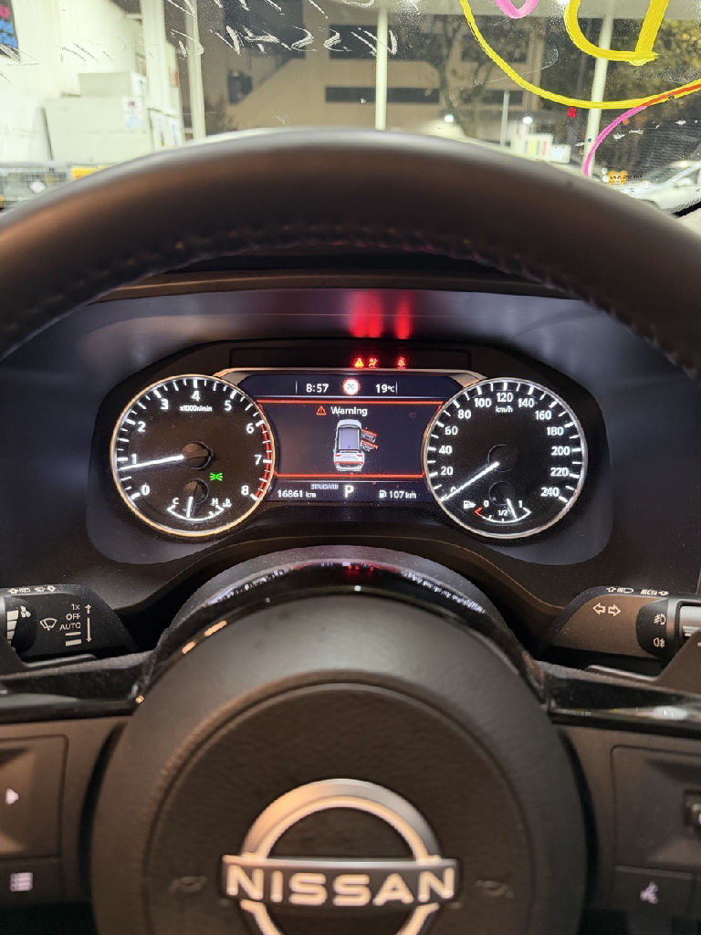 J12 2023 Nissan Qashqai photo 7
