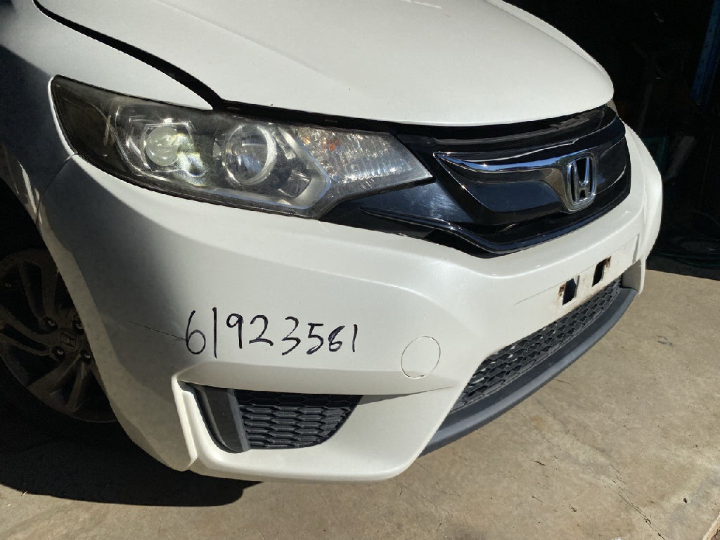 2017 Honda Jazz photo 3