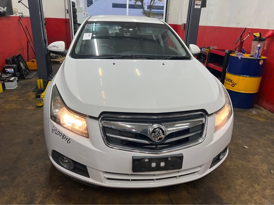 2011 HOLDEN CRUZE photo 2