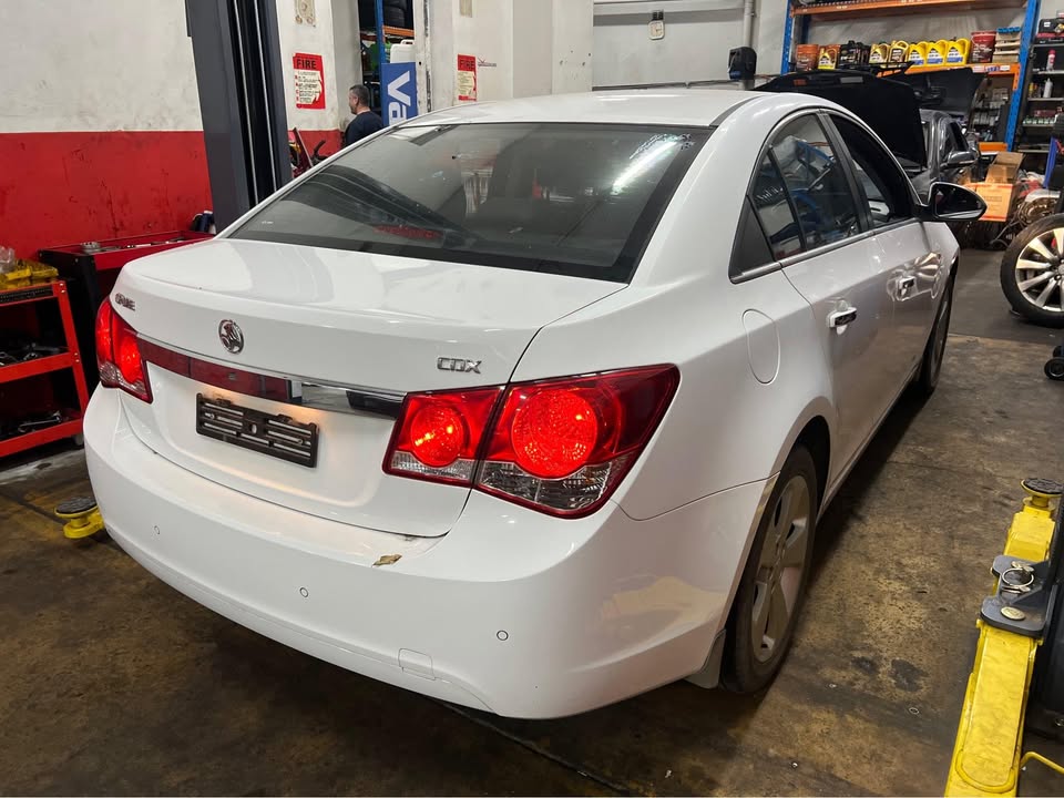 2011 HOLDEN CRUZE photo 3