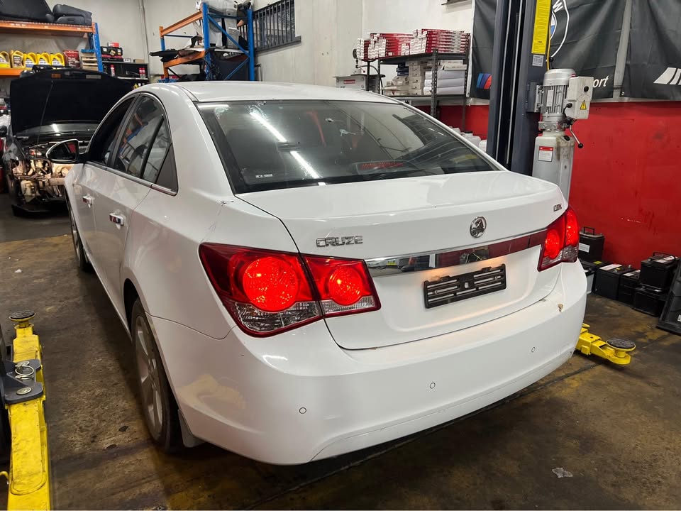 2011 HOLDEN CRUZE photo 4