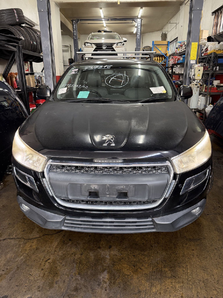 2013 Peugeot 4008 photo 2