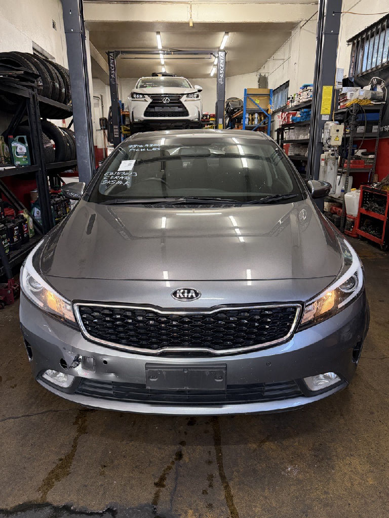 YD 2016 Kia Cerato photo 2