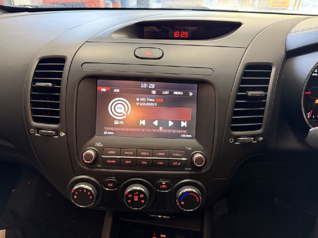 YD 2016 Kia Cerato photo 9