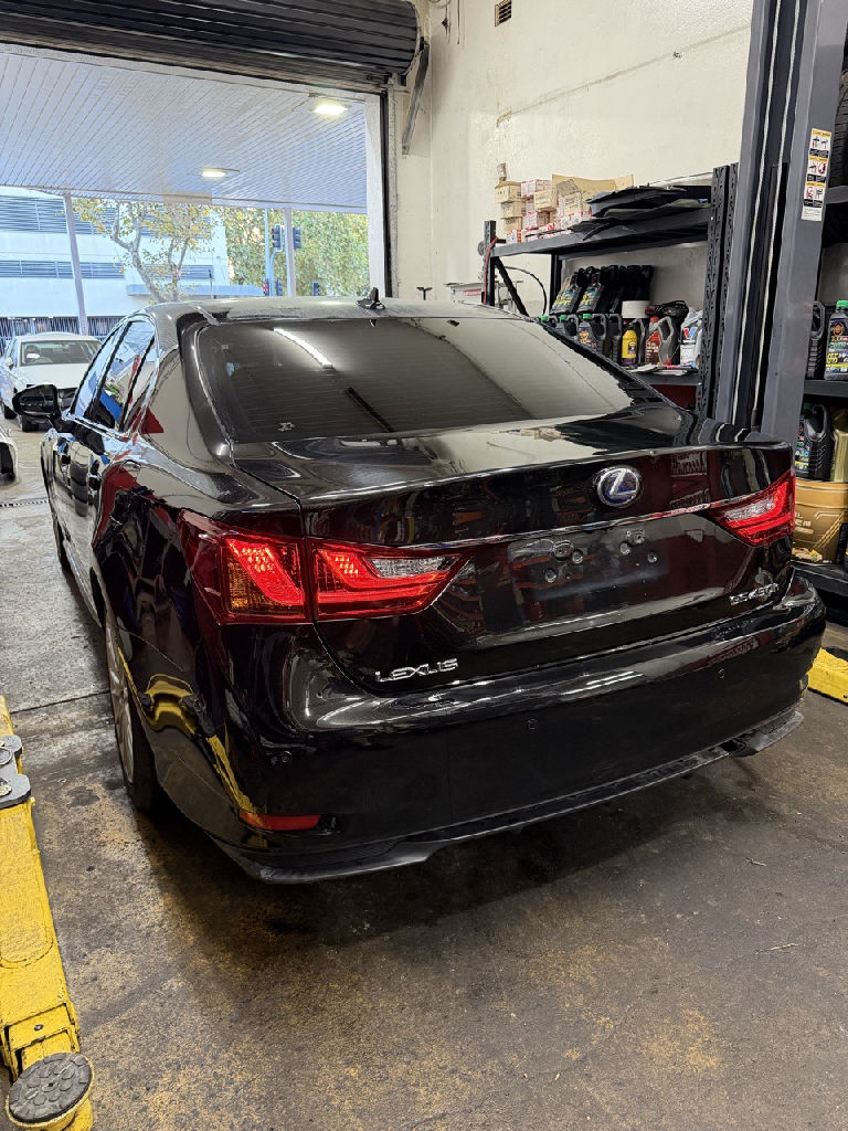10 SERIES 2013 Lexus GS450H photo 5