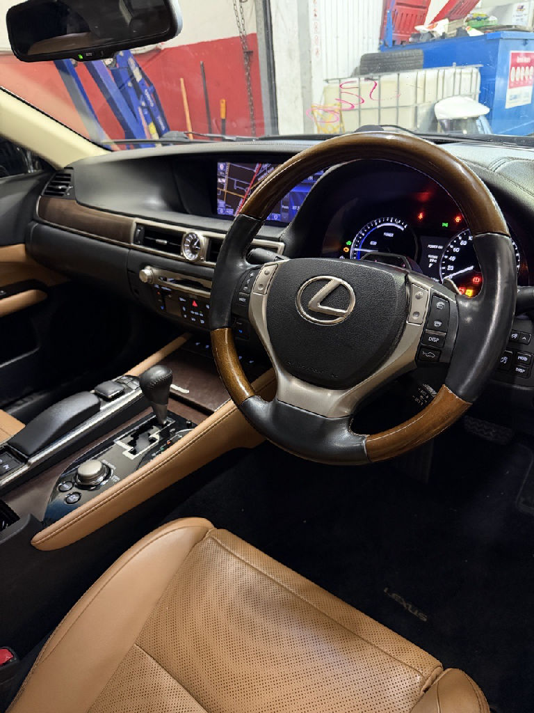 10 SERIES 2013 Lexus GS450H photo 6